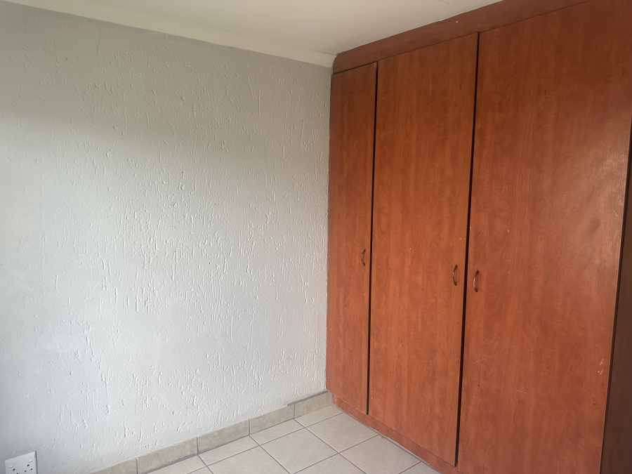 To Let 3 Bedroom Property for Rent in Oos Einde North West